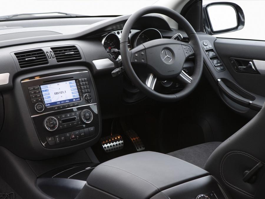  Mercedes-Benz R500 2006 года  (AU) (фото 16 из 30)